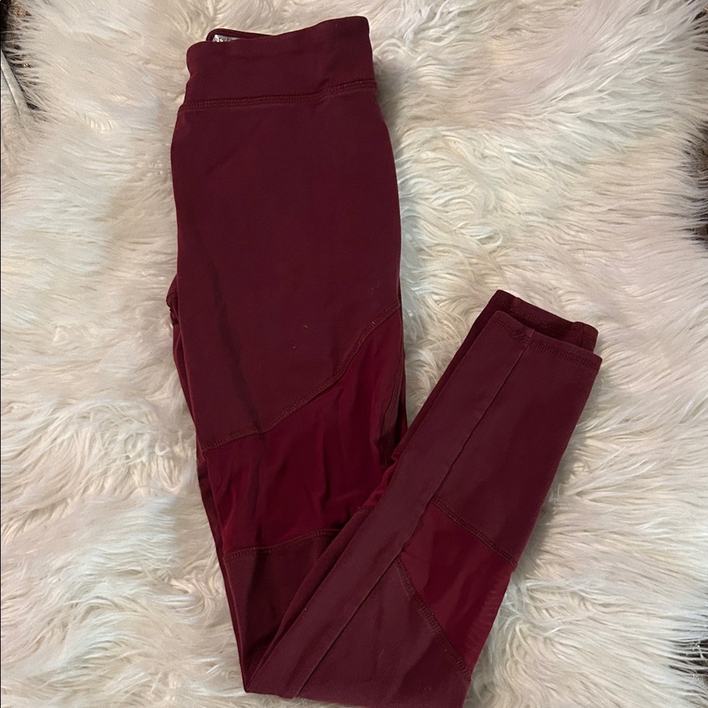Forever 21 Burgundy Leggings Size small
